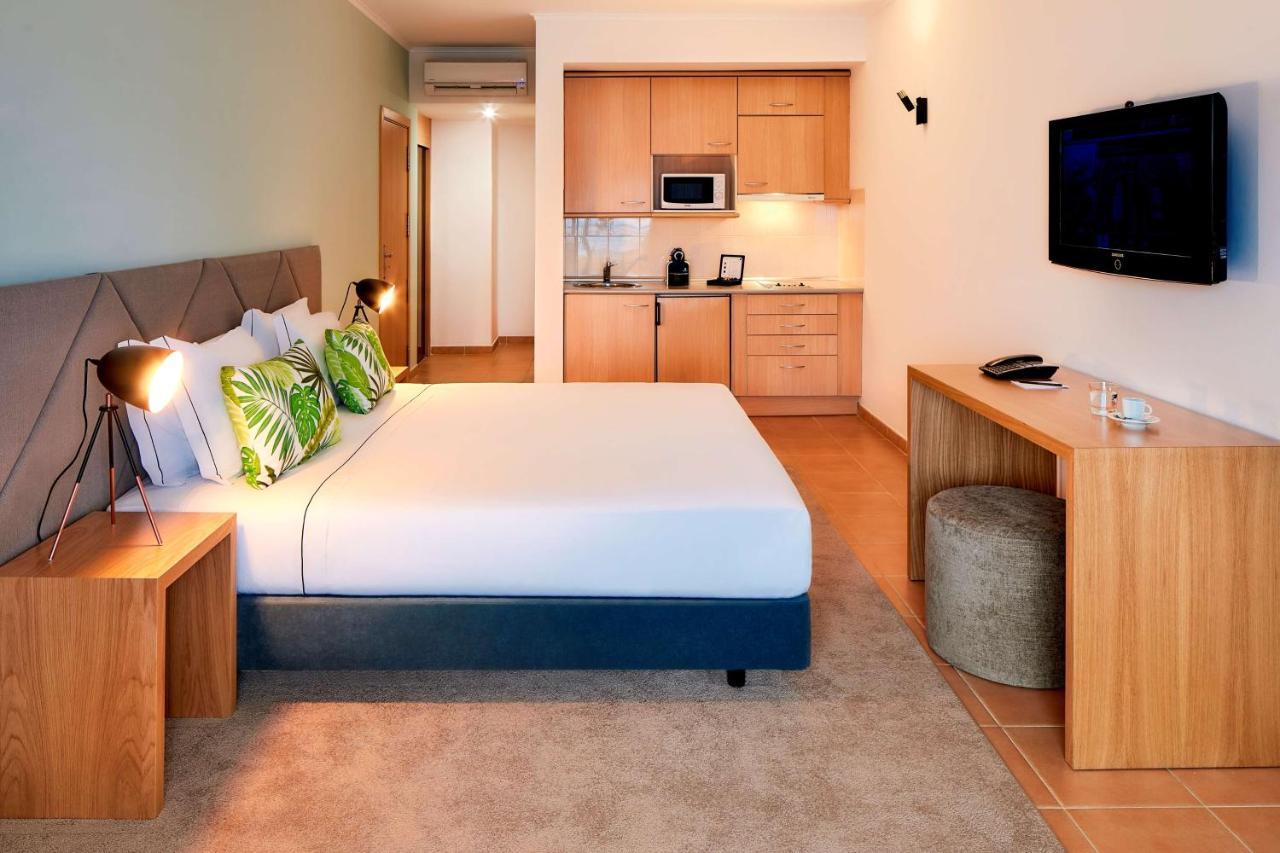Nh Marina Portimao Resort Екстер'єр фото
