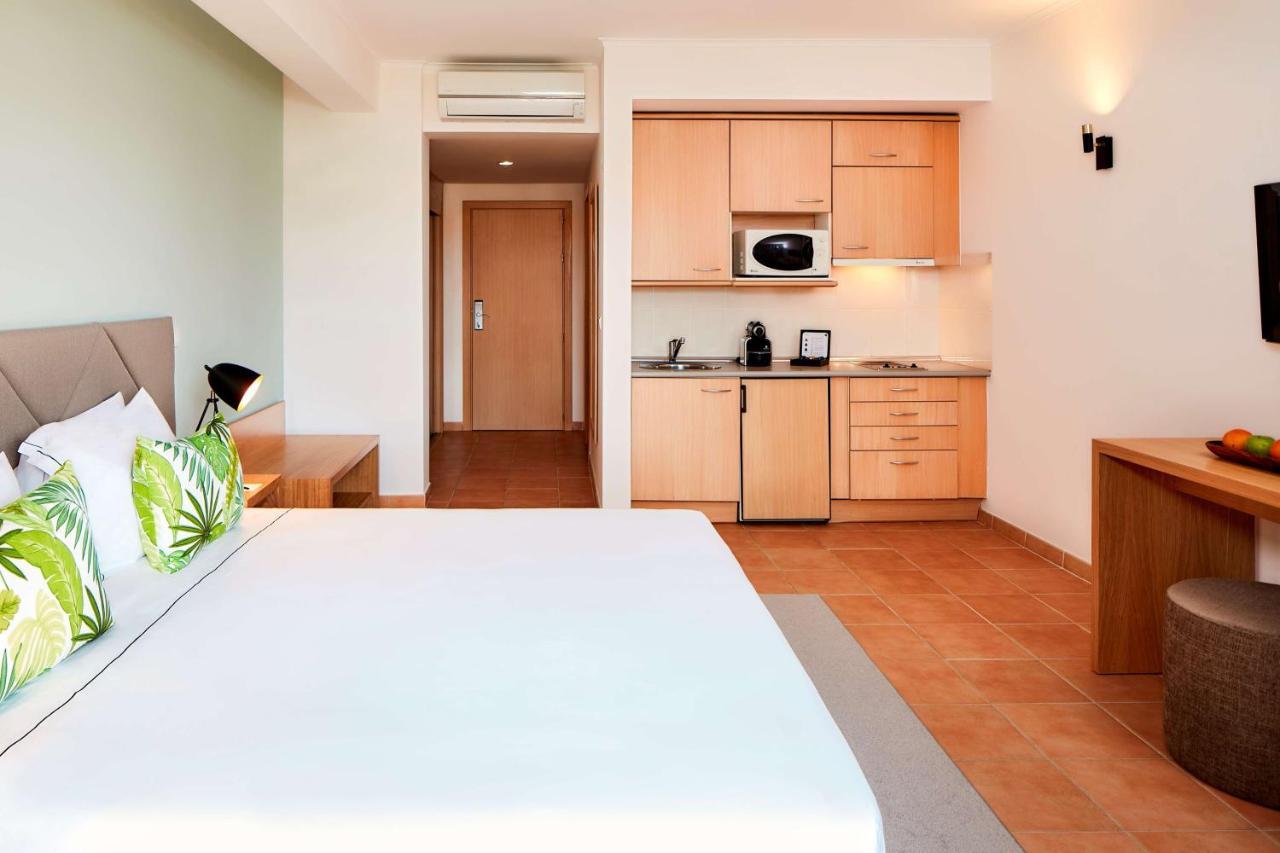 Nh Marina Portimao Resort Екстер'єр фото
