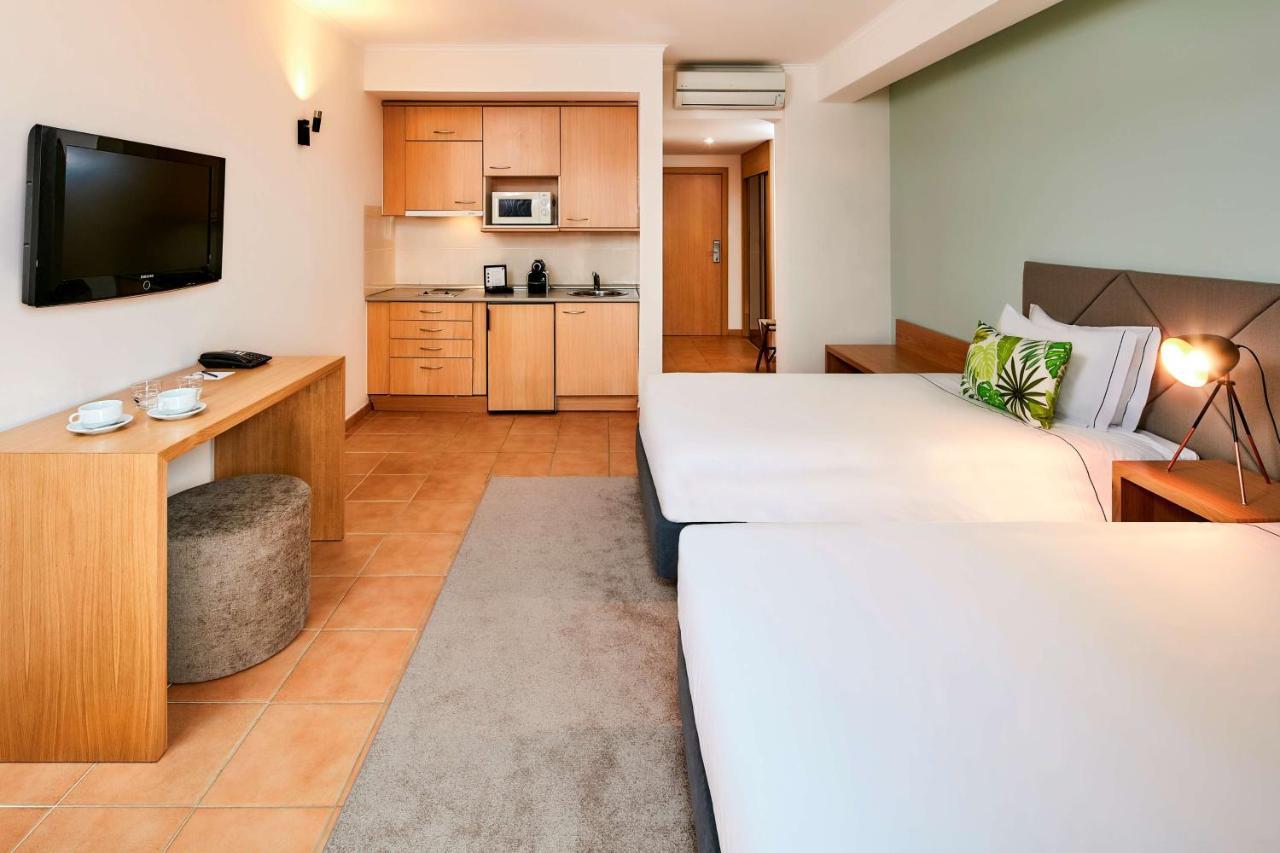 Nh Marina Portimao Resort Екстер'єр фото
