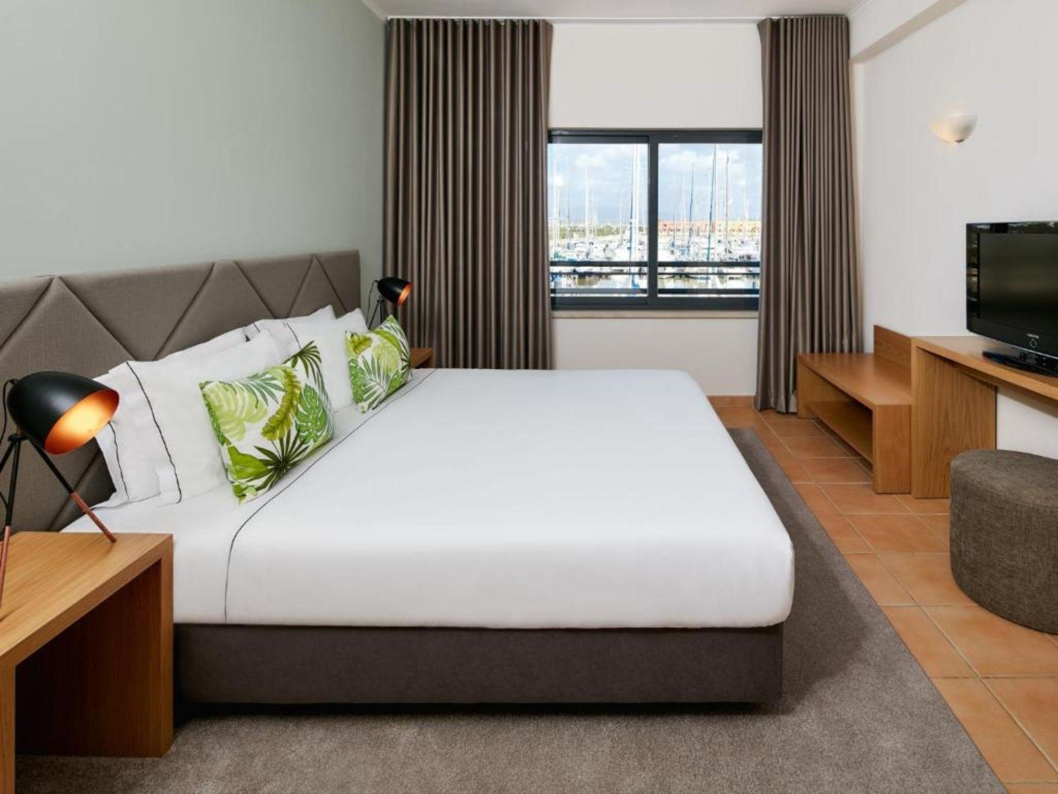 Nh Marina Portimao Resort Екстер'єр фото