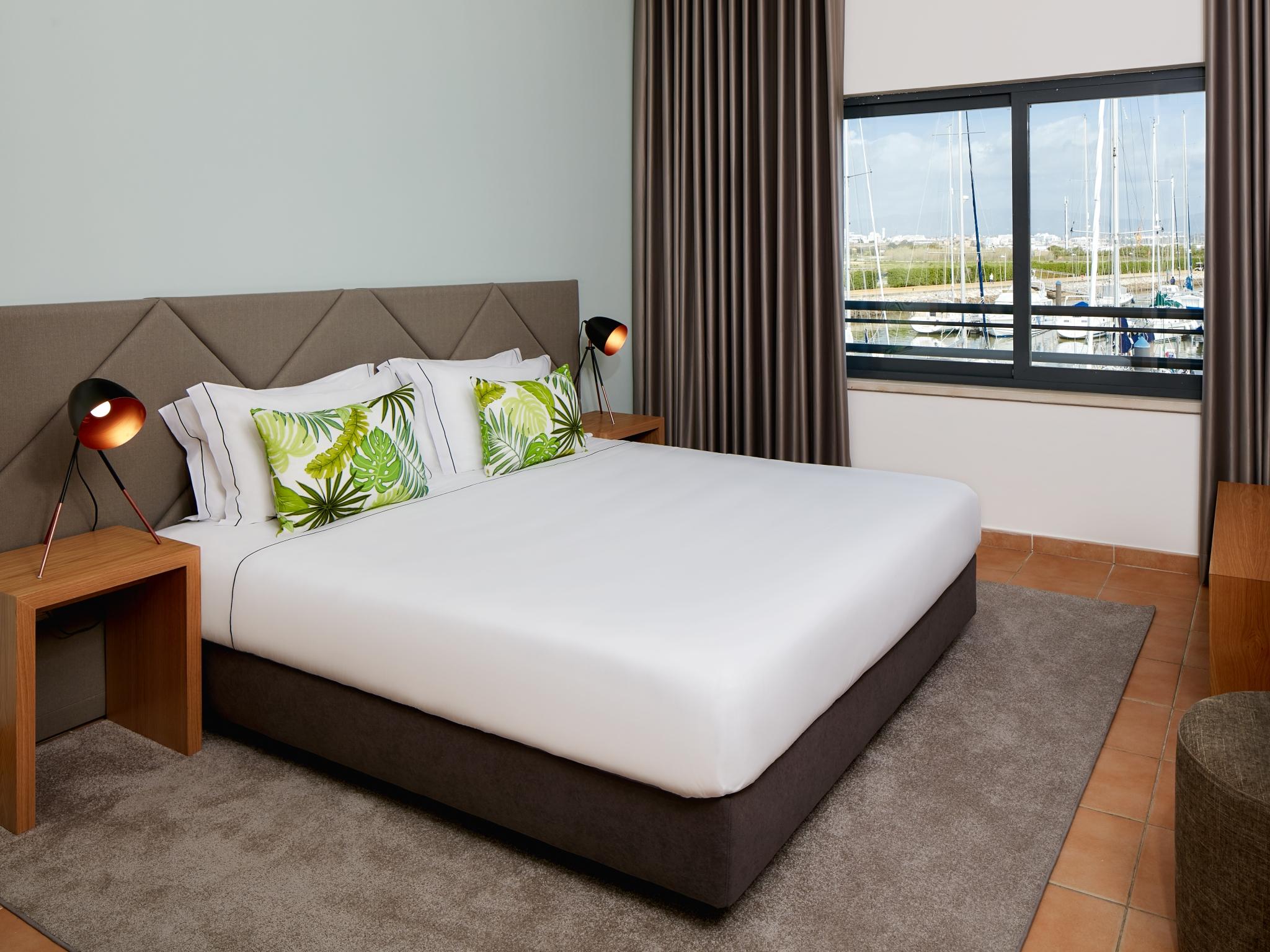 Nh Marina Portimao Resort Екстер'єр фото